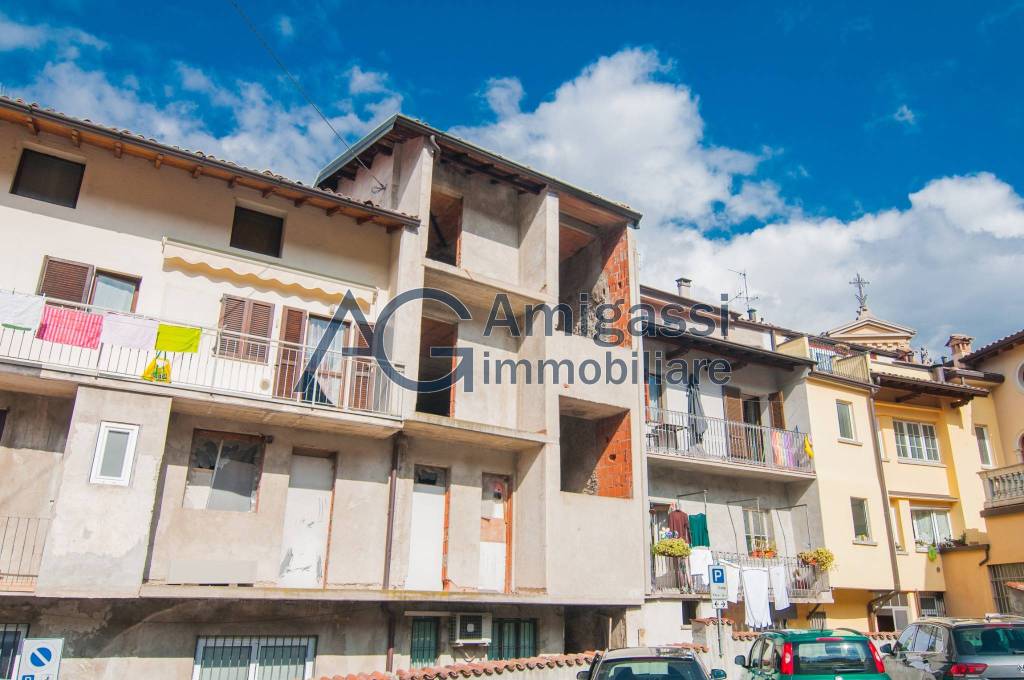 casa indipendente in vendita a Pradalunga