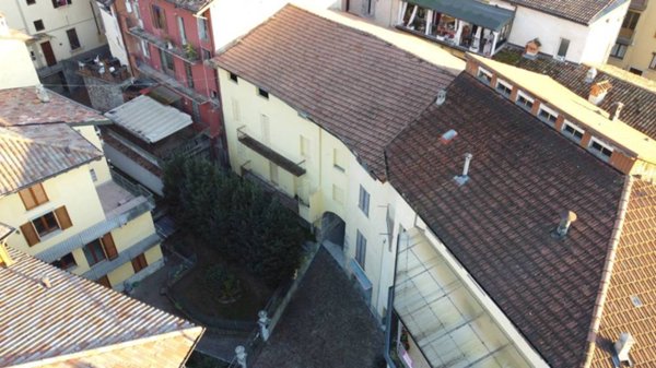 casa indipendente in vendita a Pradalunga