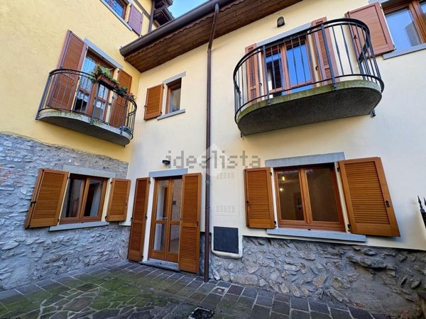 appartamento in vendita a Pradalunga