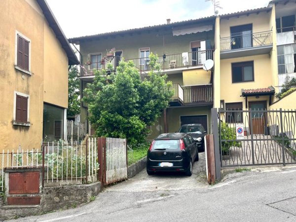 casa indipendente in vendita a Pradalunga
