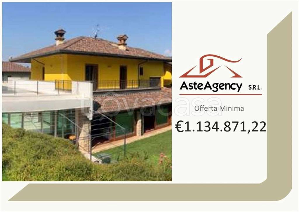 casa indipendente in vendita a Pradalunga