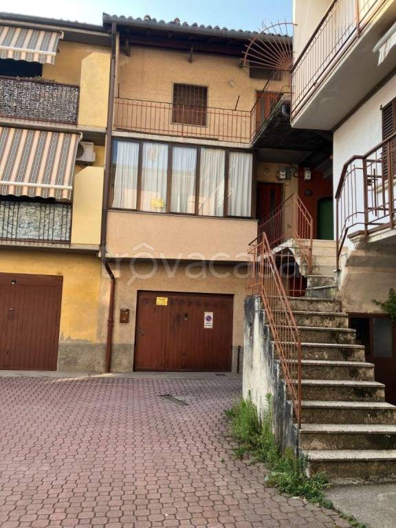 appartamento in vendita a Pradalunga