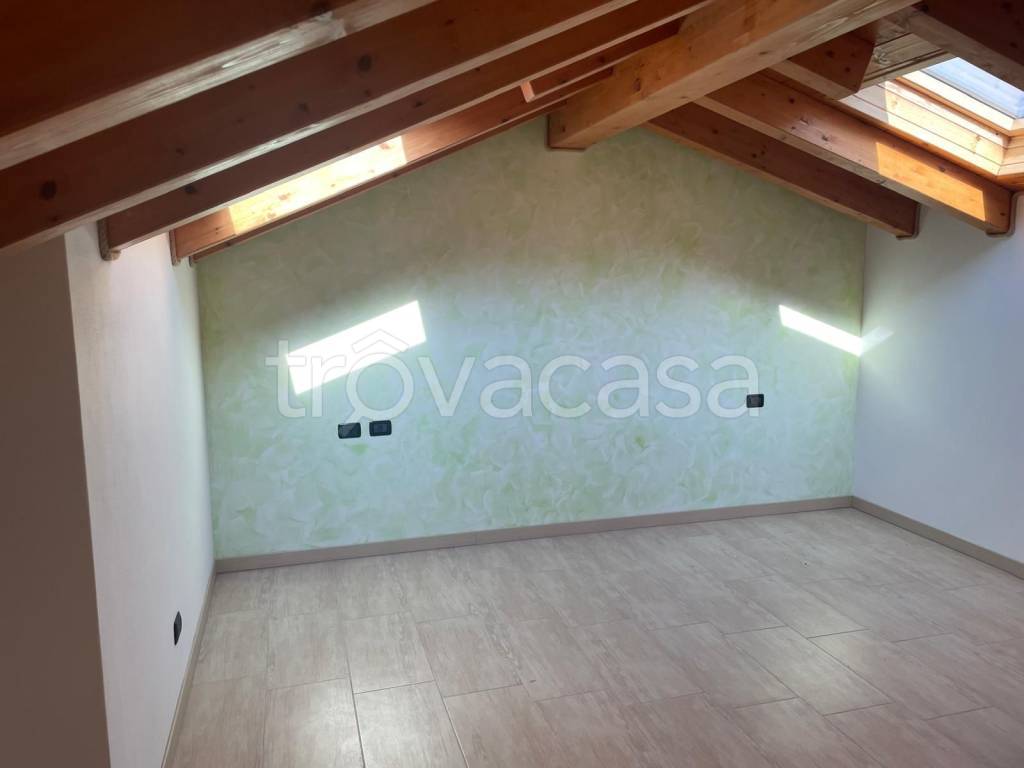 casa indipendente in vendita a Pradalunga