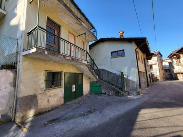 casa indipendente in vendita a Pradalunga