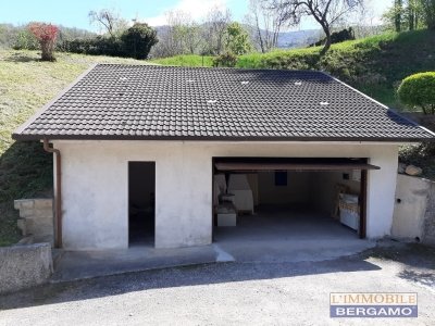 locale di sgombero in vendita a Pradalunga