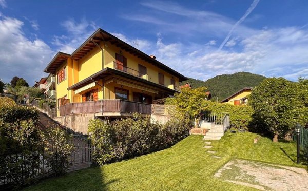 casa indipendente in vendita a Pradalunga