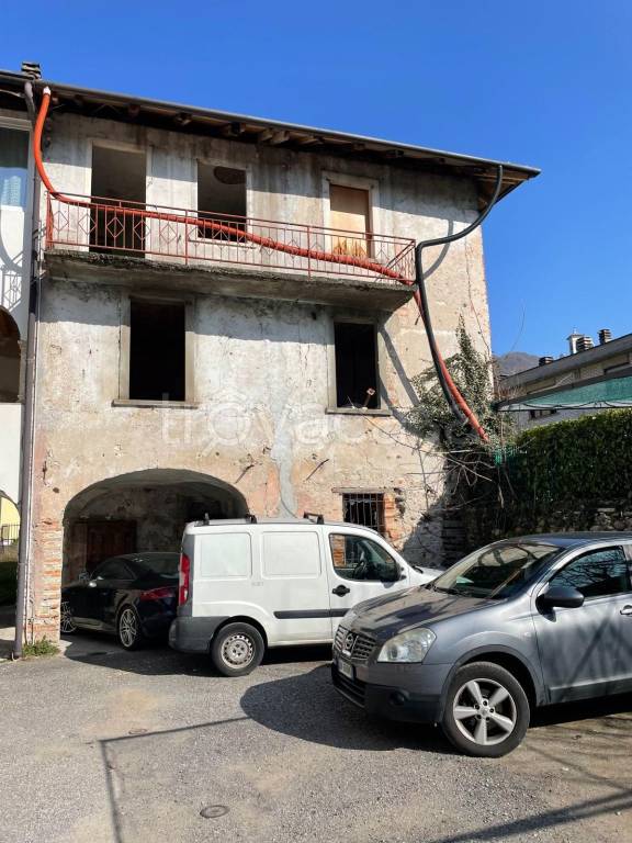 casa indipendente in vendita a Pradalunga