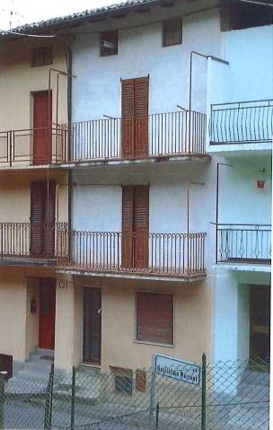 intera palazzina in vendita a Pradalunga