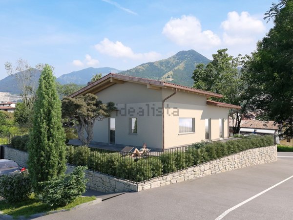 casa indipendente in vendita a Pradalunga