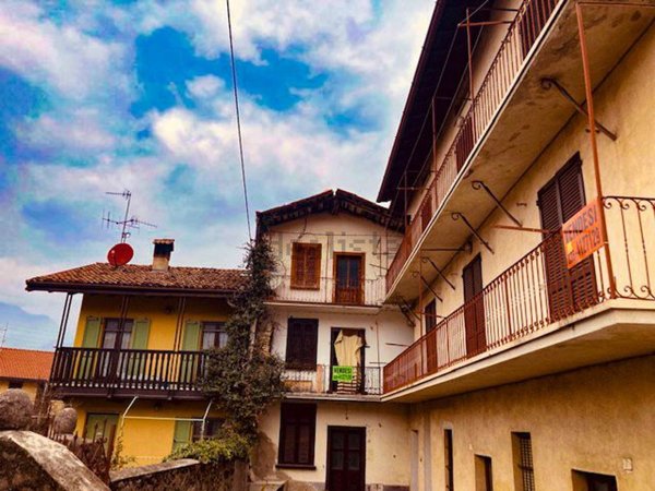 casa indipendente in vendita a Pradalunga