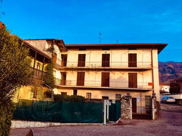 casa indipendente in vendita a Pradalunga