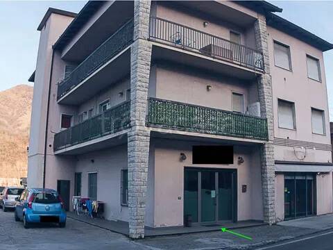 negozio in vendita a Pradalunga