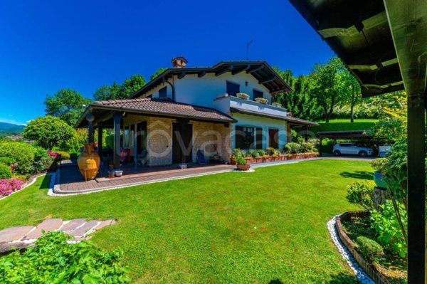 casa indipendente in vendita a Pradalunga
