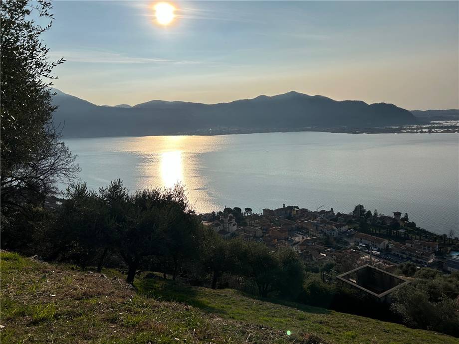 terreno edificabile in vendita a Predore