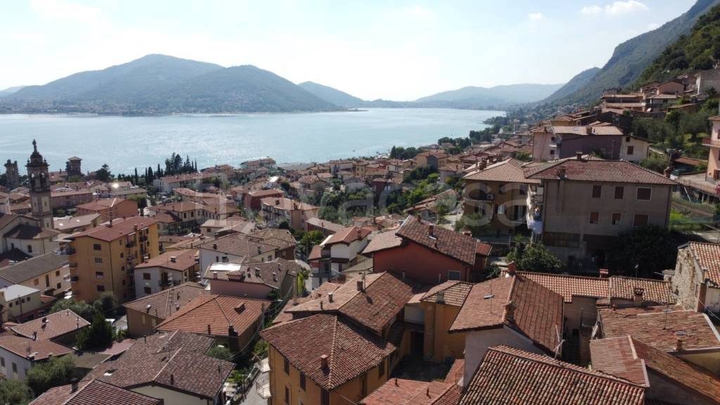 casa indipendente in vendita a Predore