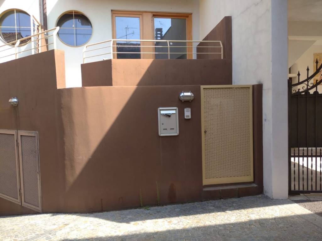 casa indipendente in vendita a Predore