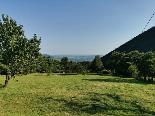 terreno agricolo in vendita a Predore