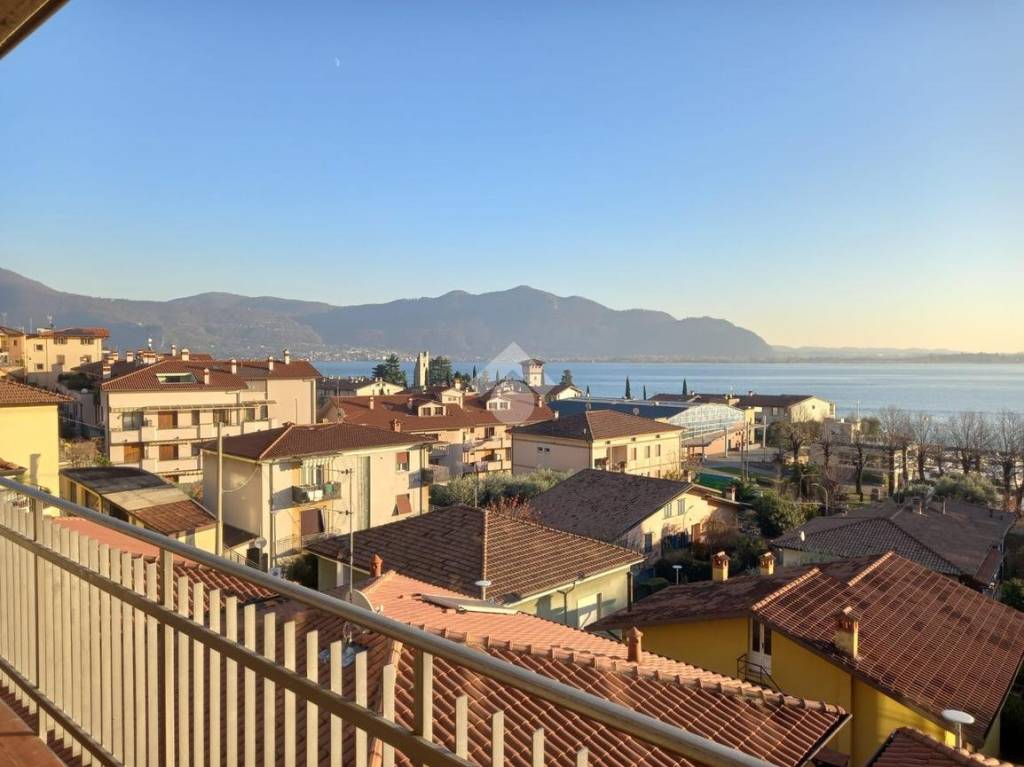 casa indipendente in vendita a Predore