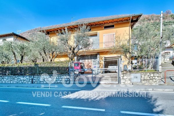 casa indipendente in vendita a Predore