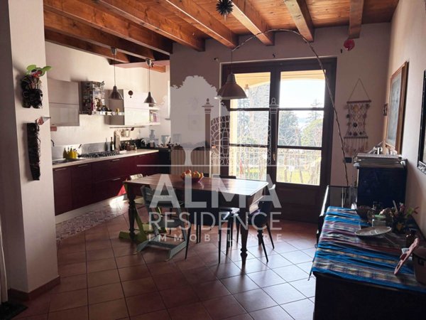 appartamento in vendita a Predore