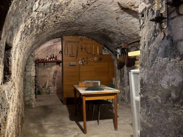 casa indipendente in vendita a Predore