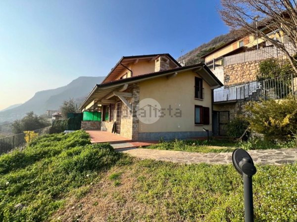 appartamento in vendita a Predore