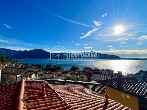 casa indipendente in vendita a Predore in zona Eurovil