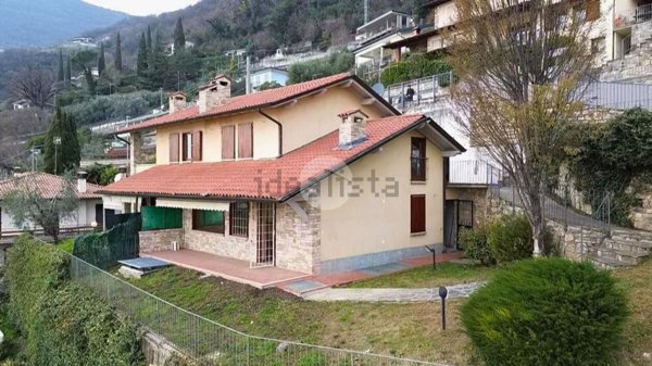 appartamento in vendita a Predore in zona Eurovil