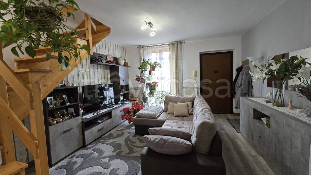 casa indipendente in vendita a Premolo
