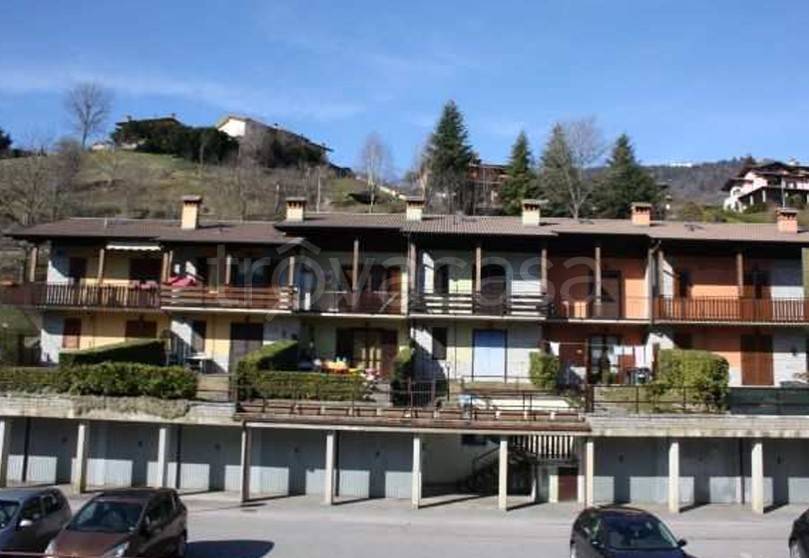 appartamento in vendita a Premolo