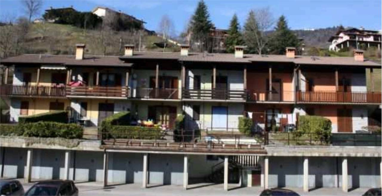 casa indipendente in vendita a Premolo