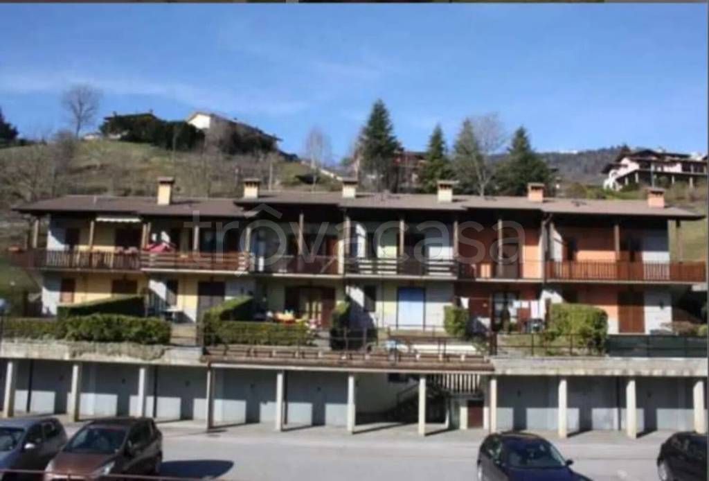 appartamento in vendita a Premolo