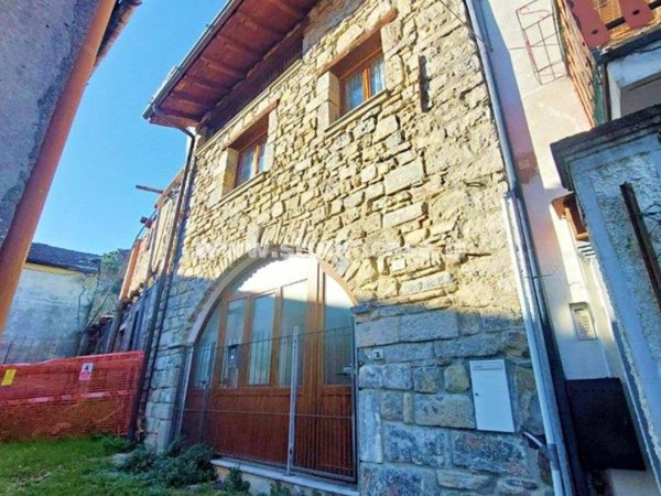 casa indipendente in vendita a Premolo
