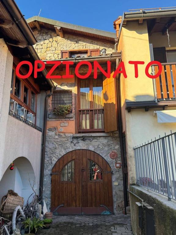 casa indipendente in vendita a Premolo