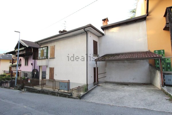 appartamento in vendita a Premolo