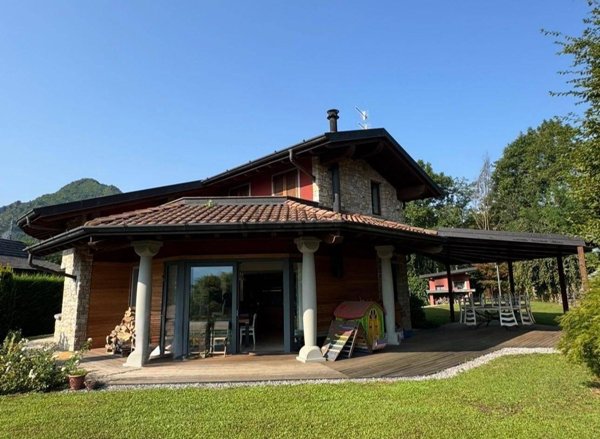 casa indipendente in vendita a Premolo
