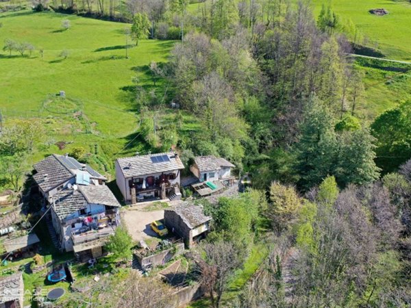 casa indipendente in vendita ad Angrogna in zona Serre