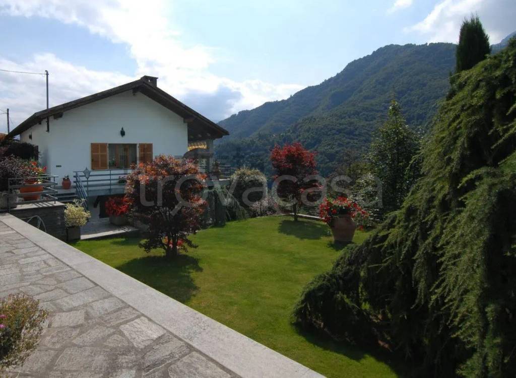 casa indipendente in vendita ad Angrogna