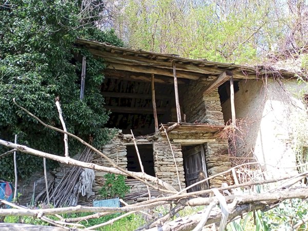 casa indipendente in vendita ad Angrogna
