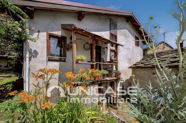 casa indipendente in vendita ad Angrogna