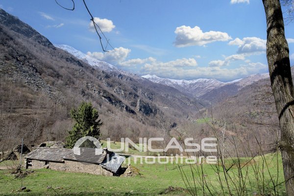 casa indipendente in vendita ad Angrogna