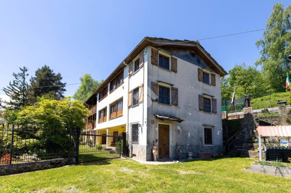 casa indipendente in vendita ad Angrogna
