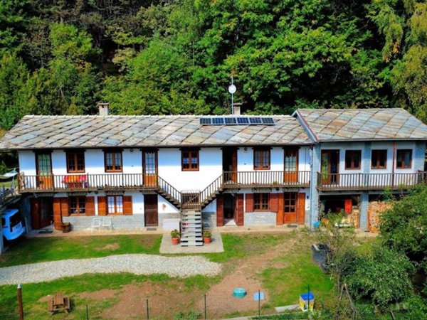 casa indipendente in vendita ad Angrogna