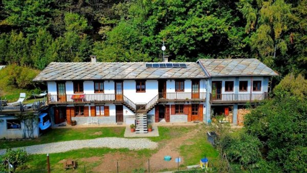 casa indipendente in vendita ad Angrogna