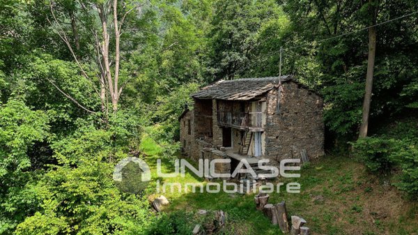 casale in vendita ad Angrogna