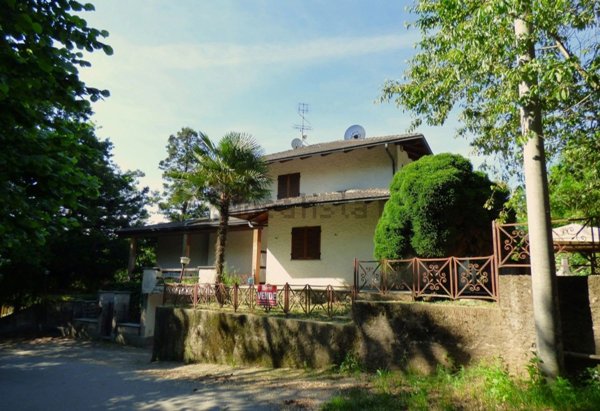 casa indipendente in vendita ad Angrogna