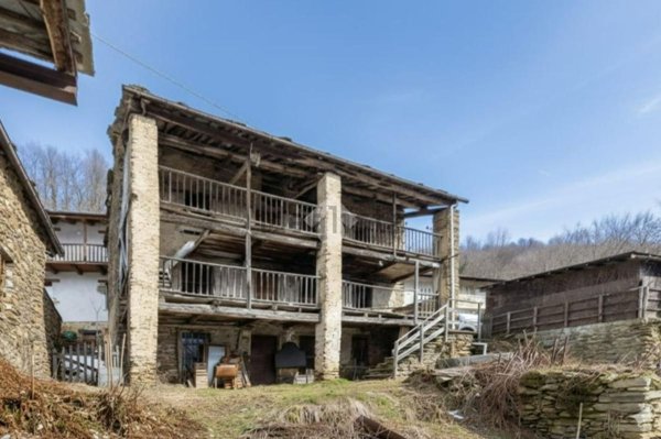 casa indipendente in vendita ad Angrogna