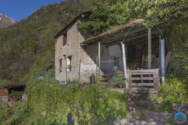 casa indipendente in vendita ad Angrogna in zona Baussan