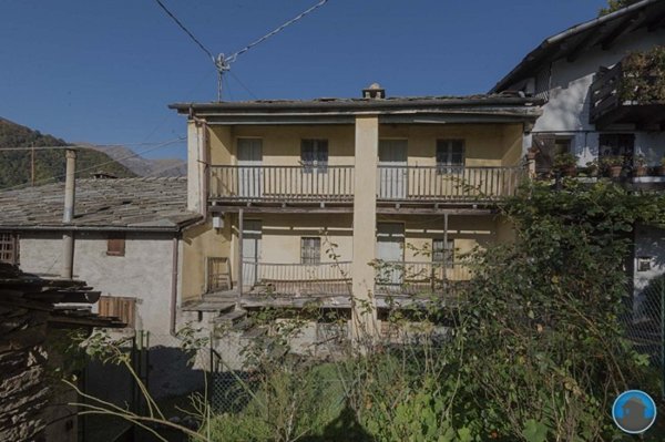appartamento in vendita ad Angrogna in zona Baussan