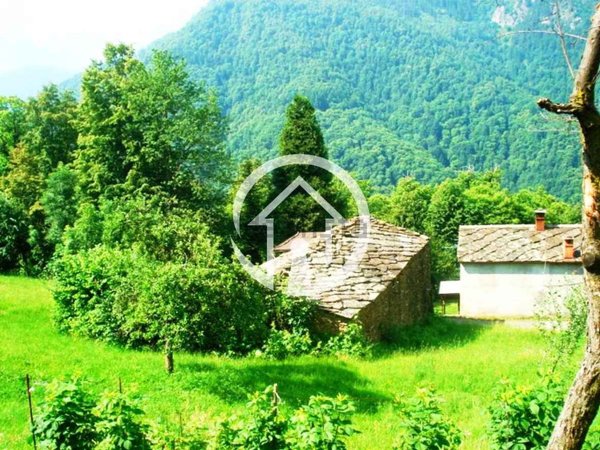 casale in vendita ad Angrogna